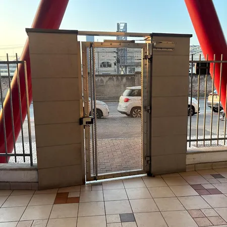Spazio Breda - Free Garage, Metro M1, Balcony Milan