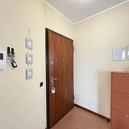 Spazio Breda - Free Garage, Metro M1, Balcony Apartment Milan