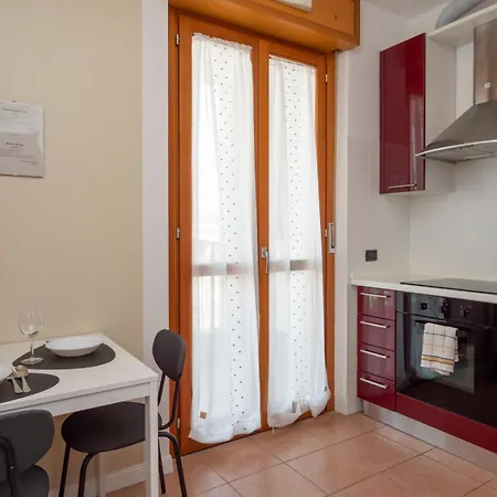 Apartment Spazio Breda - Free Garage, Metro M1, Balcony *