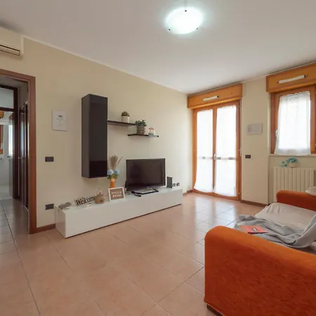 Apartment Spazio Breda - Free Garage, Metro M1, Balcony *