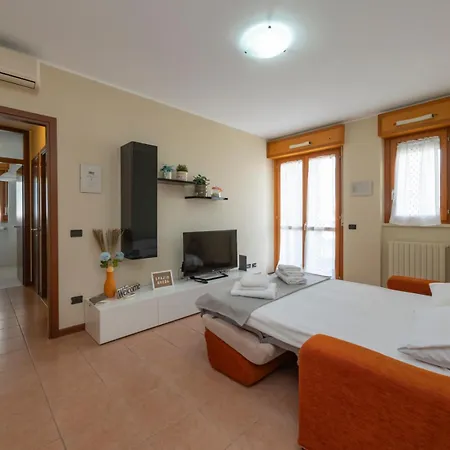 Appartamento Spazio Breda - Free Garage, Metro M1, Balcony *